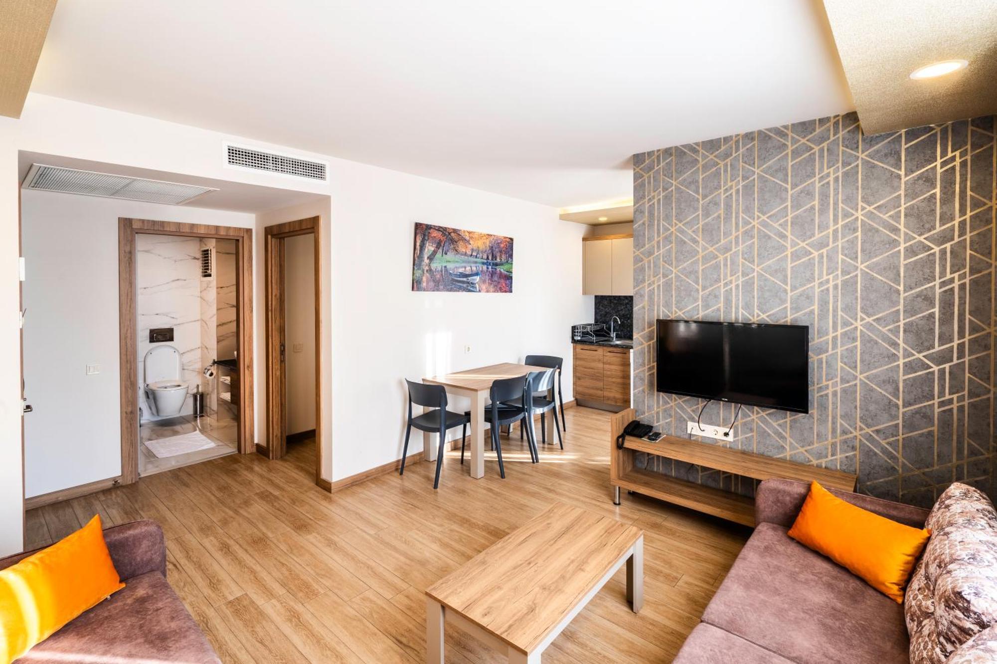 Golden World Suite Hotel Анталия Екстериор снимка