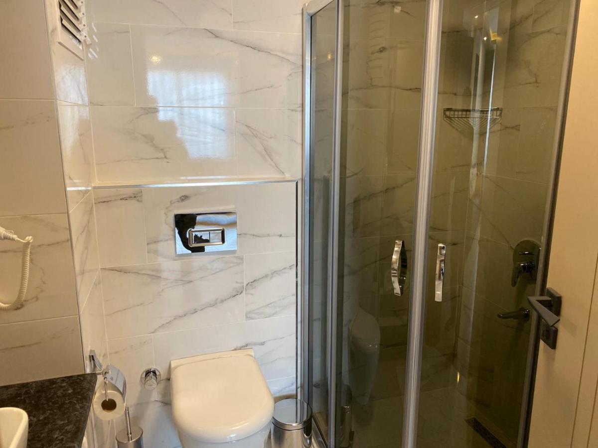 Golden World Suite Hotel Анталия Екстериор снимка