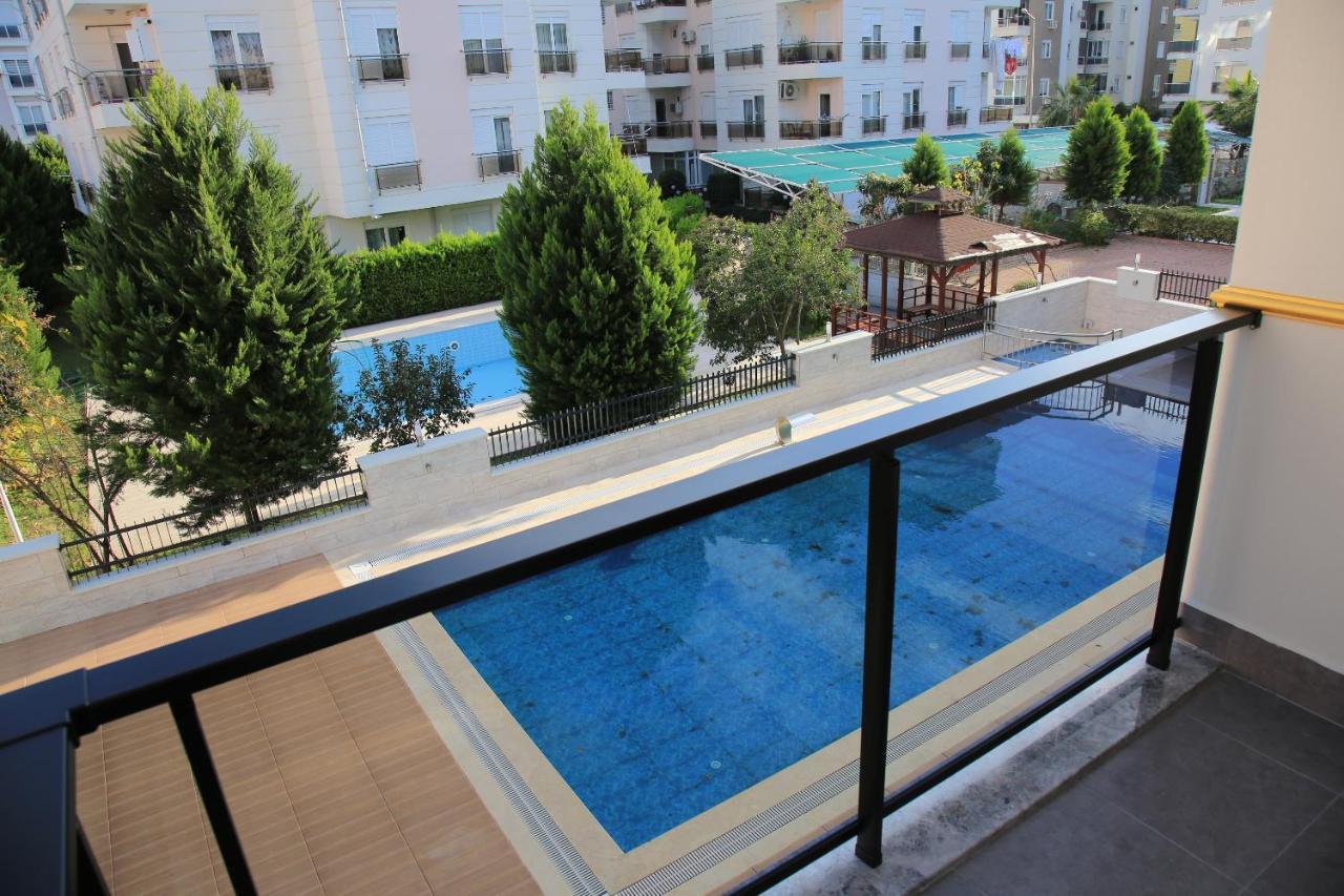 Golden World Suite Hotel Анталия Екстериор снимка