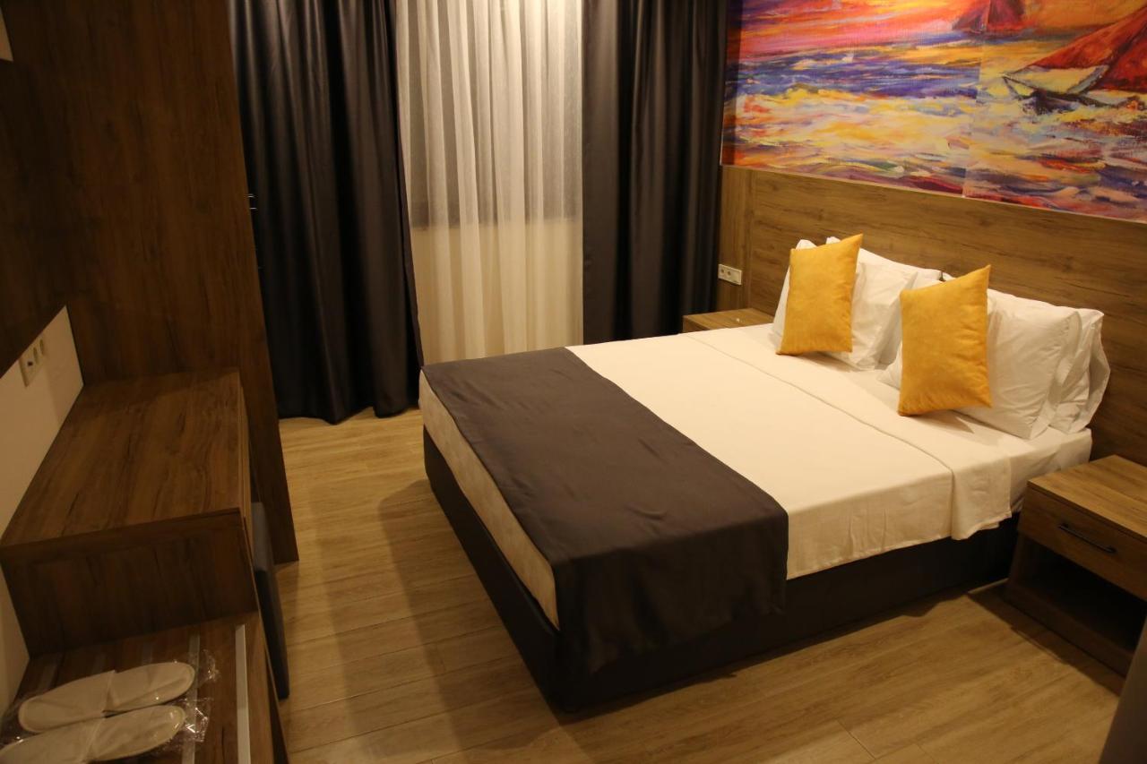 Golden World Suite Hotel Анталия Екстериор снимка