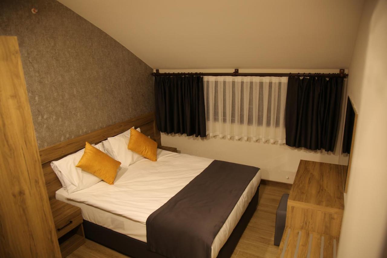 Golden World Suite Hotel Анталия Екстериор снимка